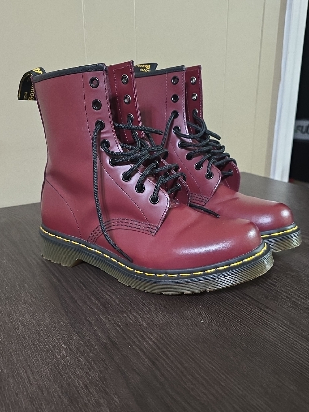 Dr. Martens Burgundy Leather Lace-Up Boots. Sz 9, 41 EU